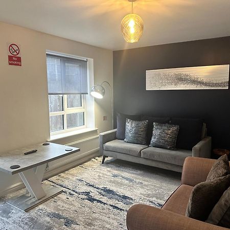 Barber House, Hoyland With Two Allocated Parking Spaces Экстерьер фото