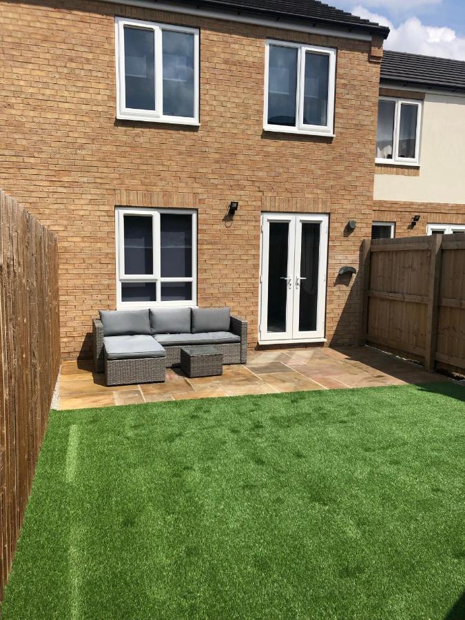 Barber House, Hoyland With Two Allocated Parking Spaces Экстерьер фото